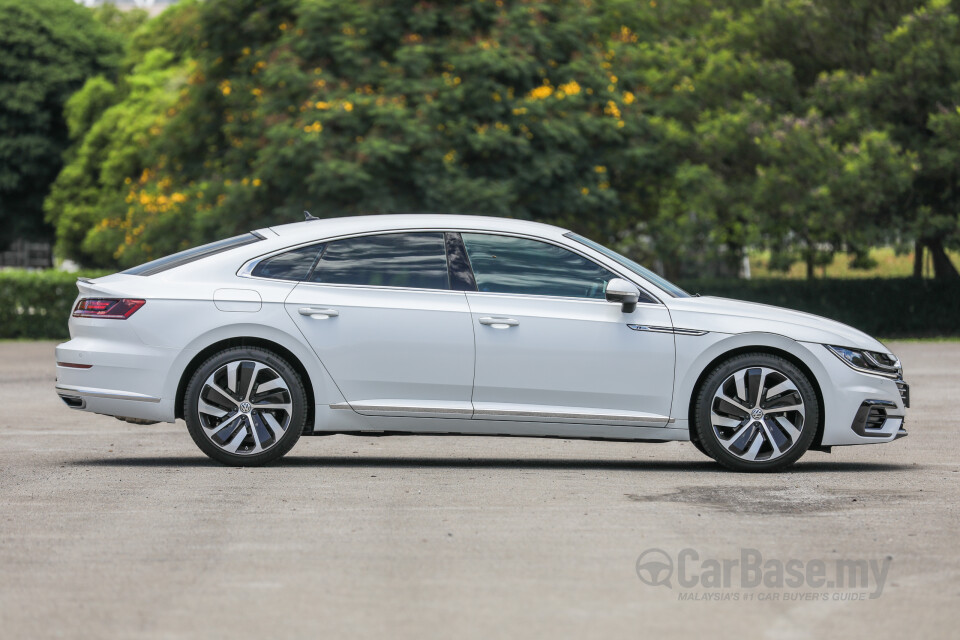 Kia Stinger CK (2018) Exterior