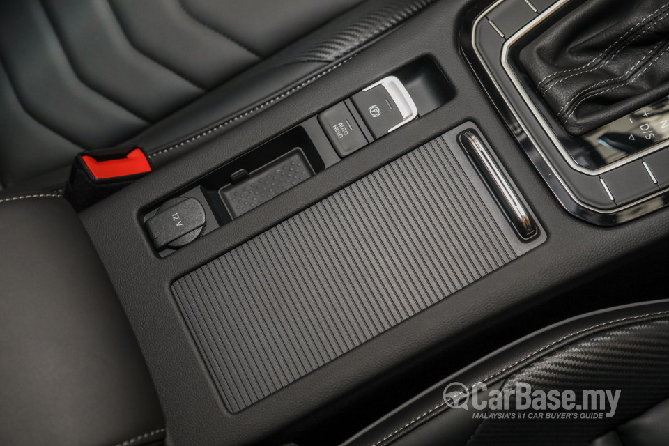 Volkswagen Arteon Mk1 (2020) Interior