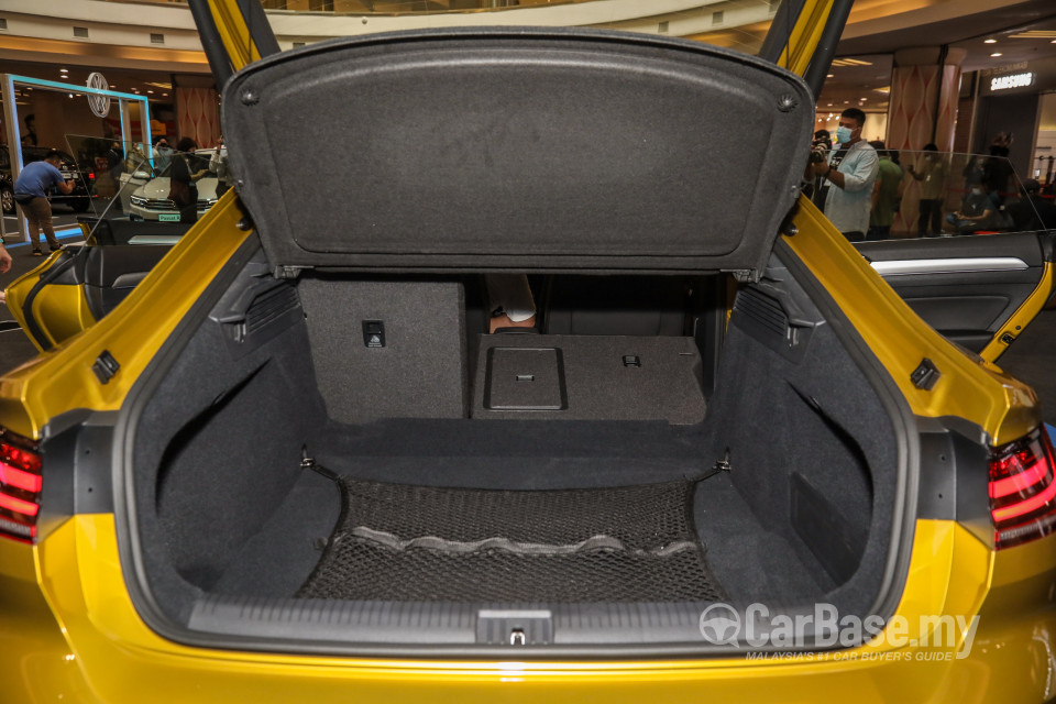 Volkswagen Arteon Mk1 (2020) Interior