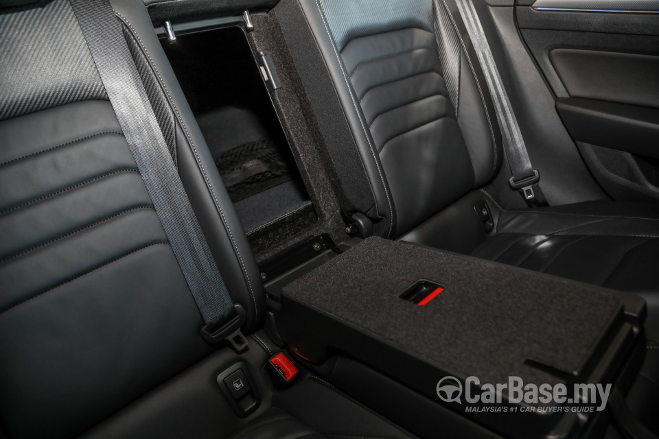 Volkswagen Arteon Mk1 (2020) Interior