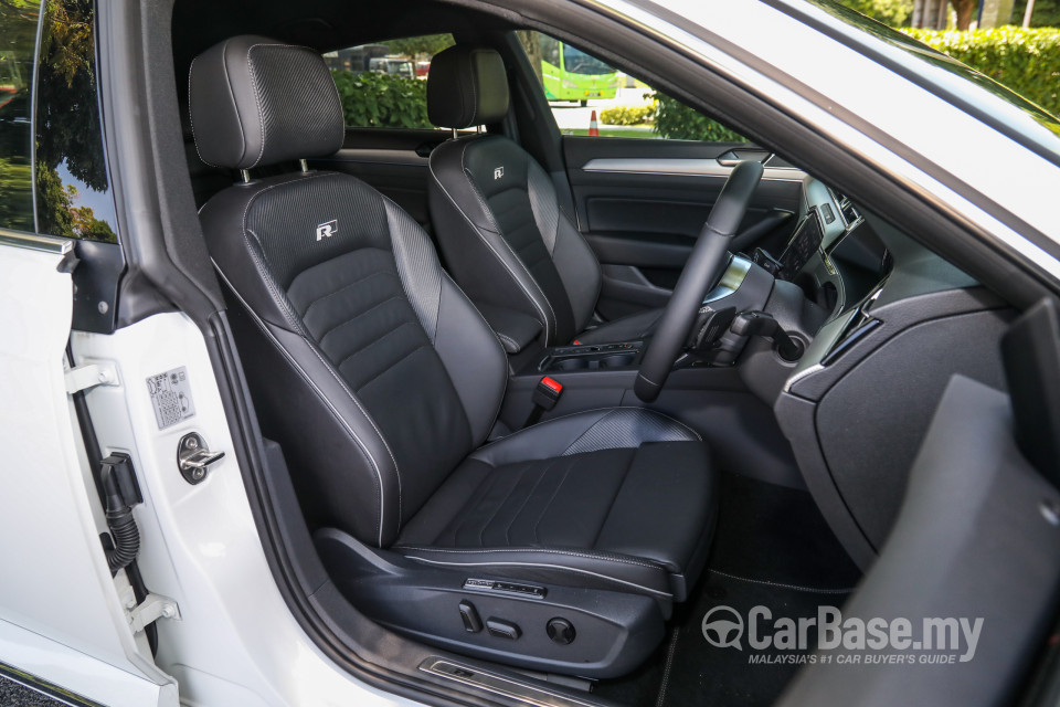Volkswagen Arteon Mk1 (2020) Interior