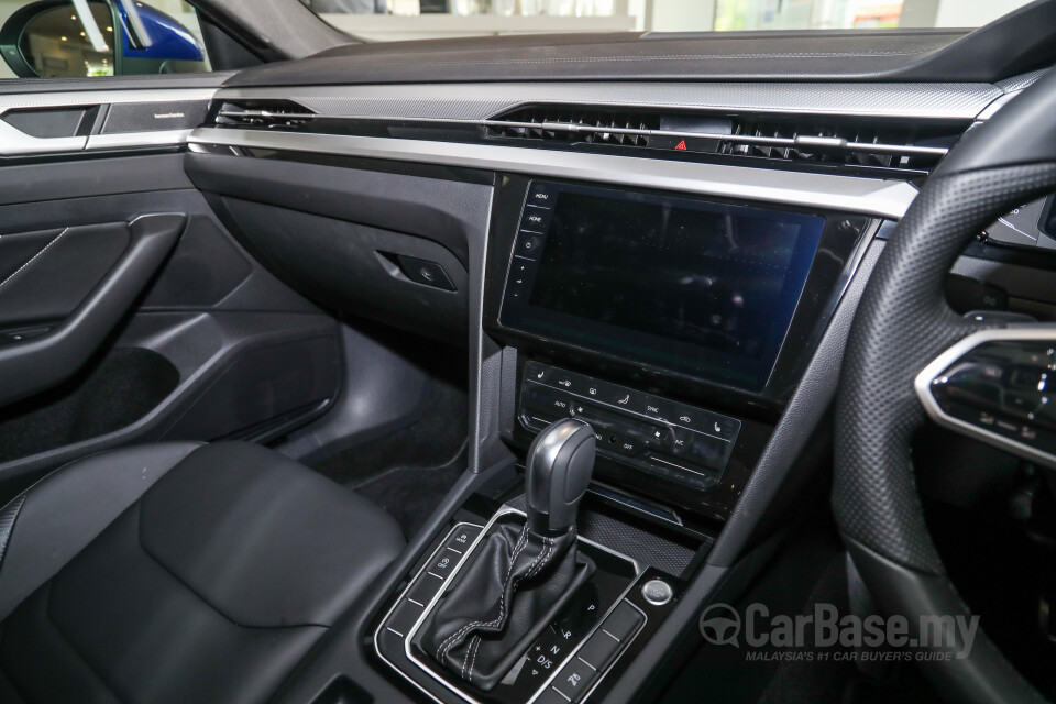 BMW i4 G26 (2022) Interior