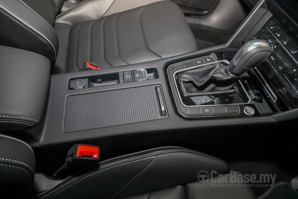 Volkswagen Arteon Mk1.5 (2021) Interior