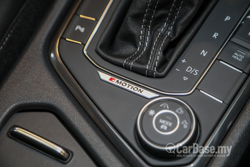 Volkswagen Tiguan Allspace Mk2 (2020) Interior