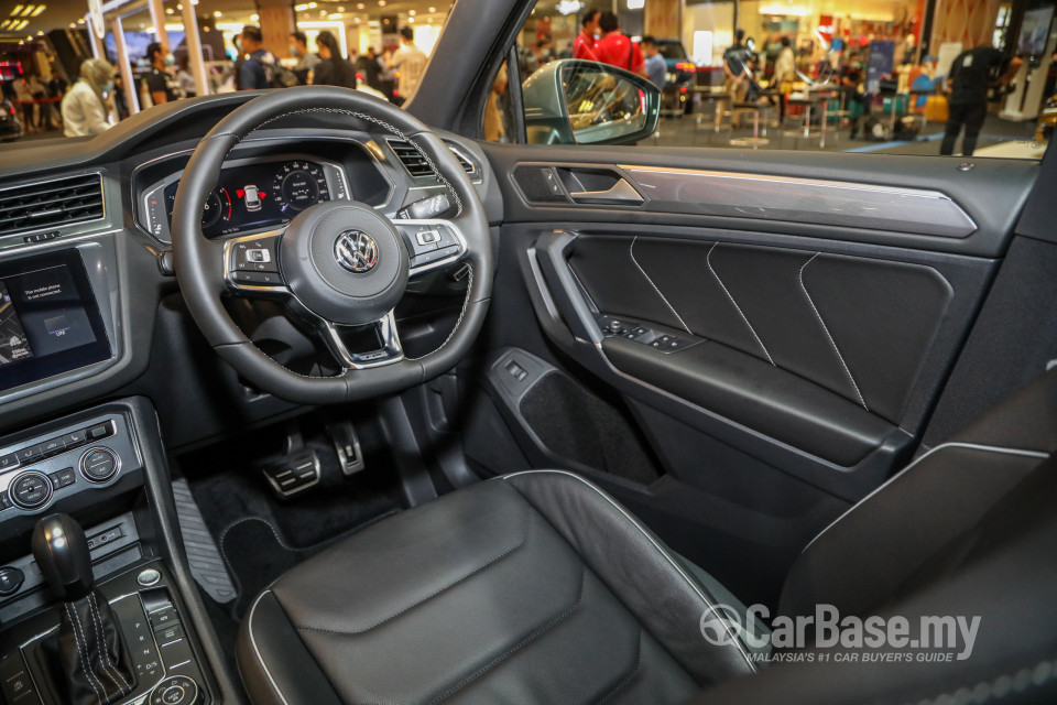 Volkswagen Tiguan Allspace Mk2 (2020) Interior