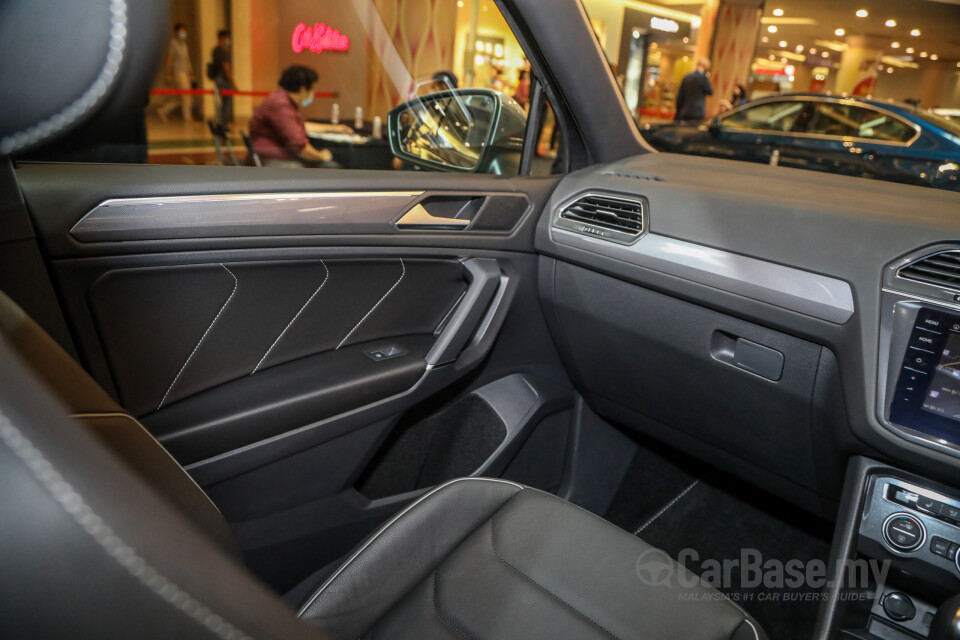 Mazda CX-9 Mk2 (2017) Interior