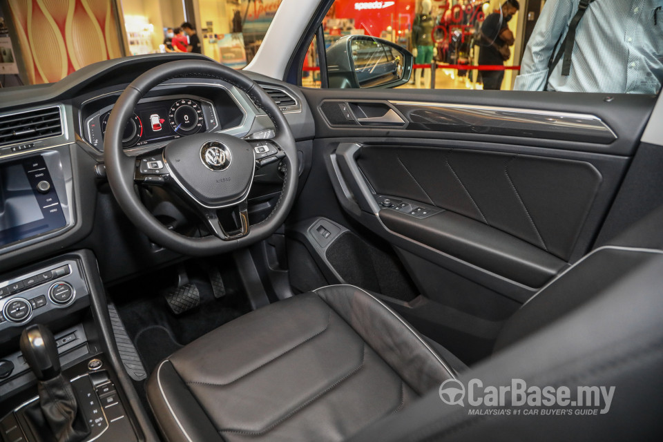 Volkswagen Tiguan Allspace Mk2 (2020) Interior