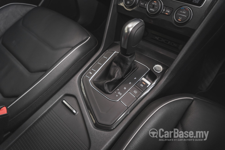 Volkswagen Tiguan Allspace Mk2 (2020) Interior