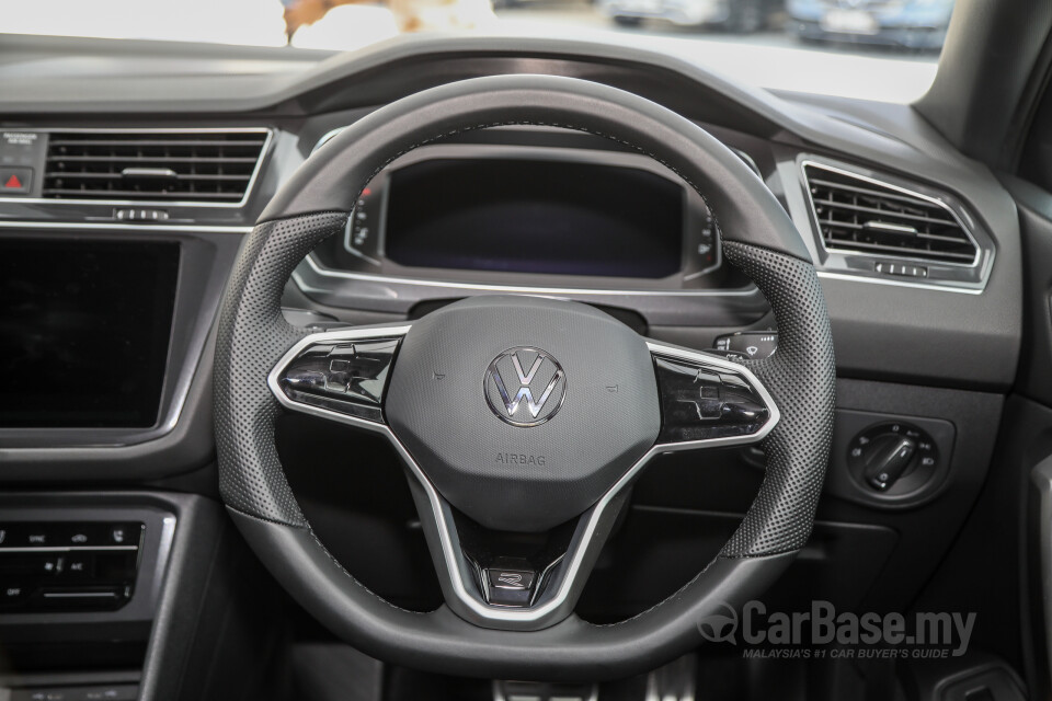 Volkswagen Tiguan Allspace Mk2 Facelift (2022) Interior