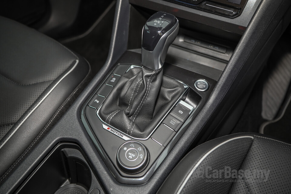 Volkswagen Tiguan Allspace Mk2 Facelift (2022) Interior