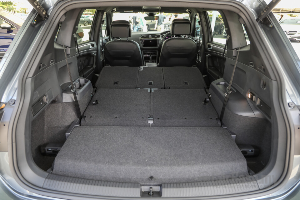 Volkswagen Tiguan Allspace Mk2 Facelift (2022) Interior