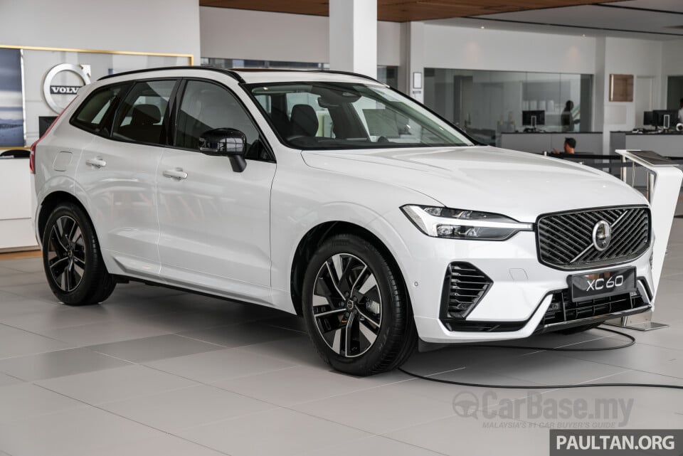 Volvo XC60 Mk2 Facelift 2 (2025) Exterior