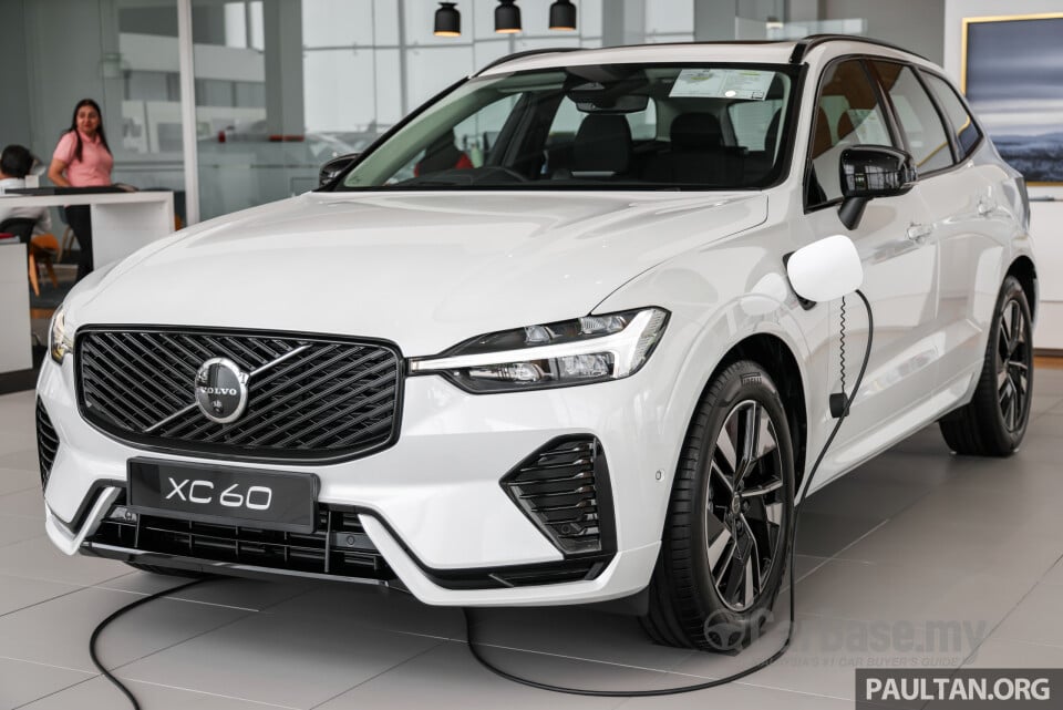 Volvo XC60 Mk2 Facelift 2 (2025) Exterior
