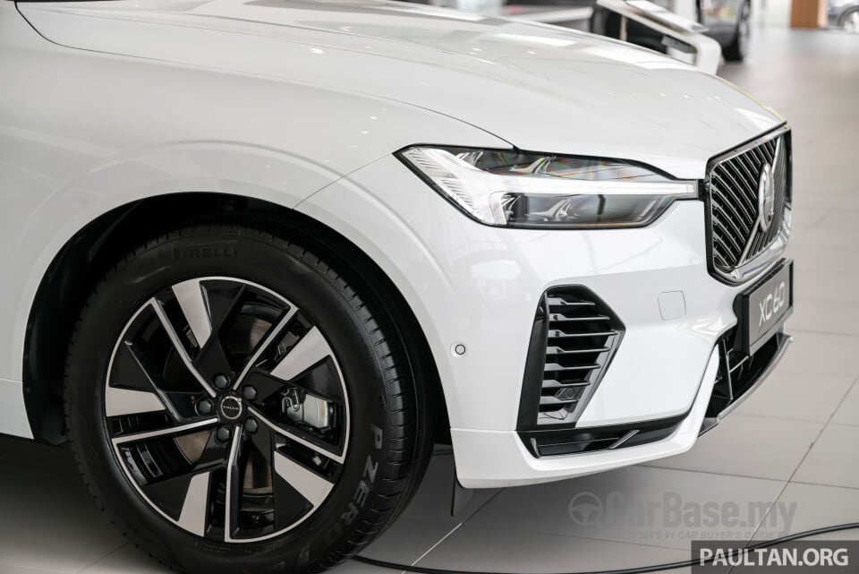 Volvo XC60 Mk2 Facelift 2 (2025) Exterior
