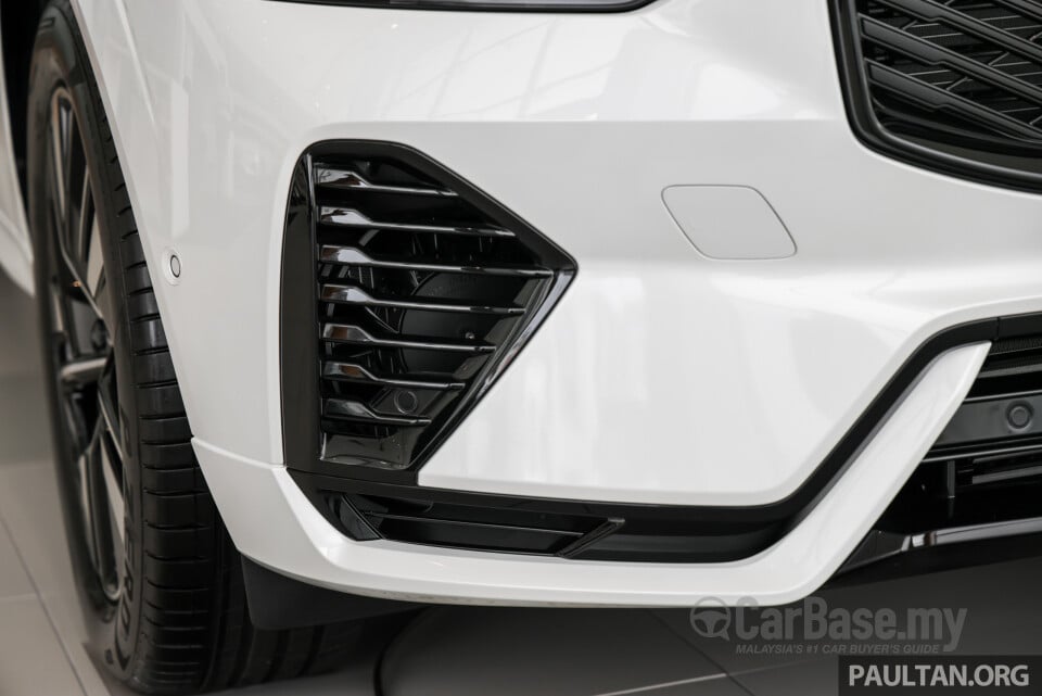 Volvo XC60 Mk2 Facelift 2 (2025) Exterior
