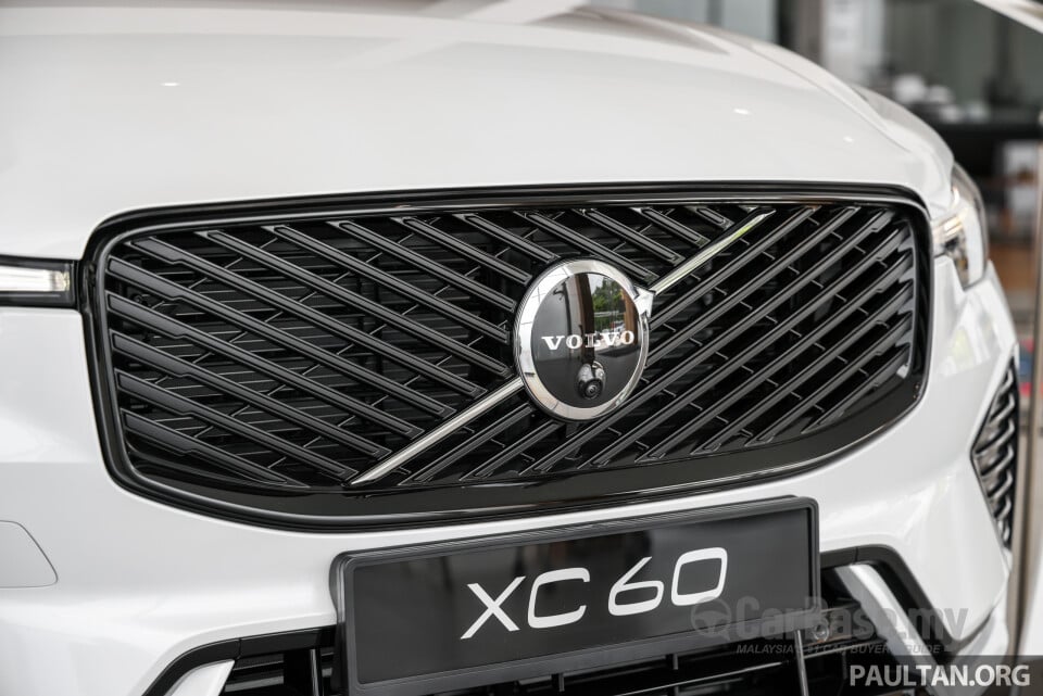 Volvo XC60 Mk2 Facelift 2 (2025) Exterior