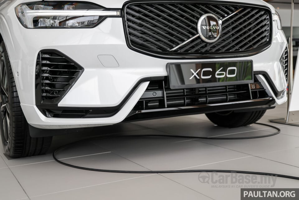 Volvo XC60 Mk2 Facelift 2 (2025) Exterior