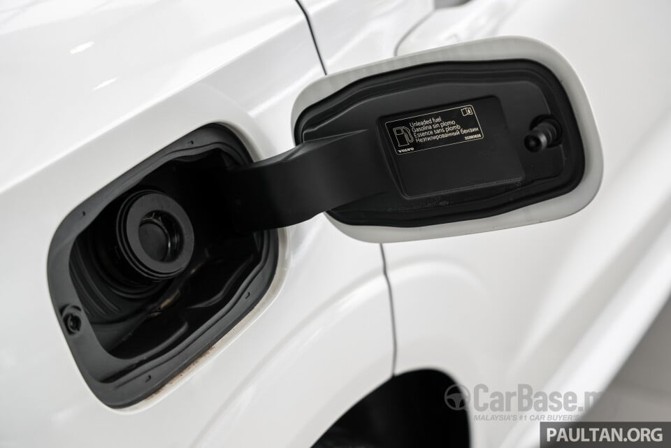 Volvo XC60 Mk2 Facelift 2 (2025) Exterior