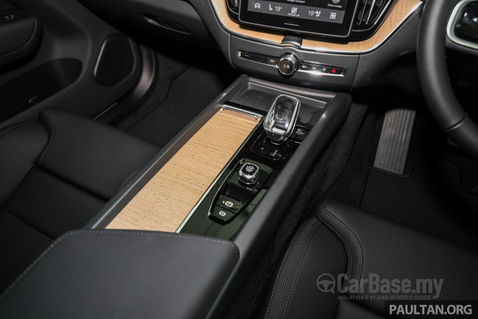 Volvo XC60 Mk2 Facelift 2 (2025) Interior