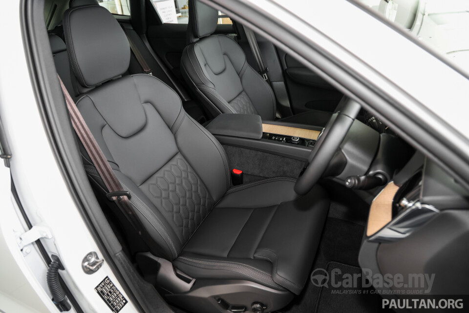 Volvo XC60 Mk2 Facelift 2 (2025) Interior
