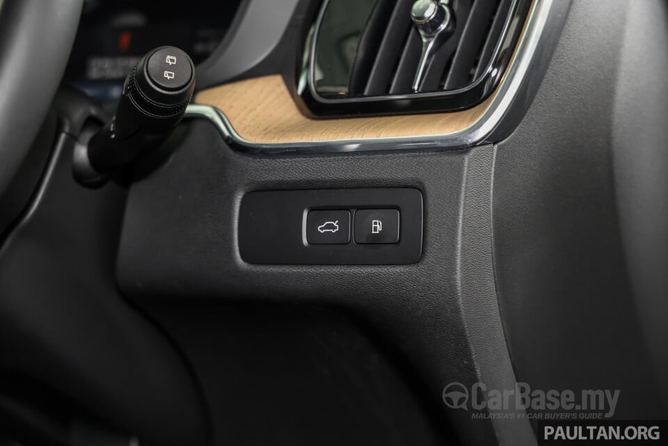 Volvo XC60 Mk2 Facelift 2 (2025) Interior