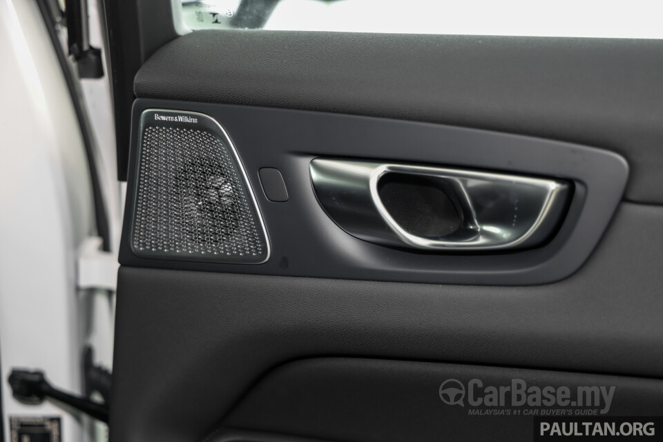 Volvo XC60 Mk2 Facelift 2 (2025) Interior