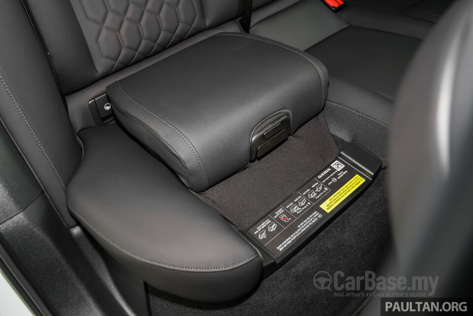 Volvo XC60 Mk2 Facelift 2 (2025) Interior
