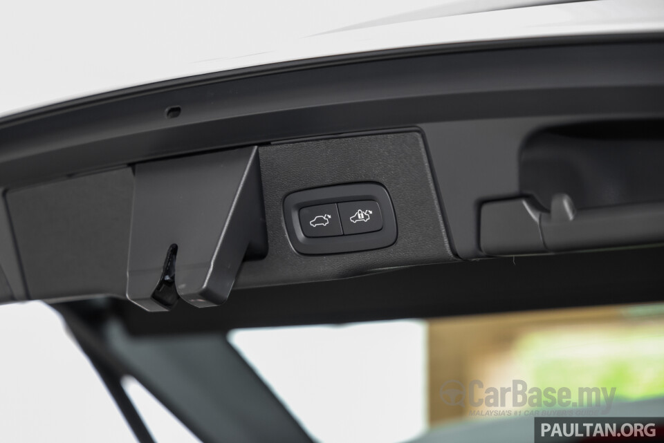 Volvo XC60 Mk2 Facelift 2 (2025) Interior