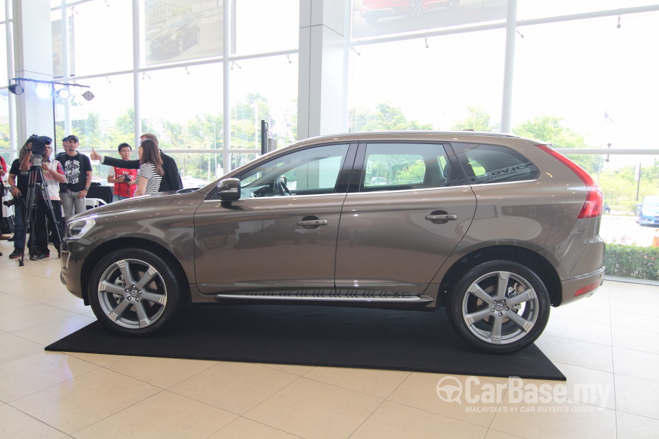 Volvo XC60 Mk1 Facelift (2014) Exterior