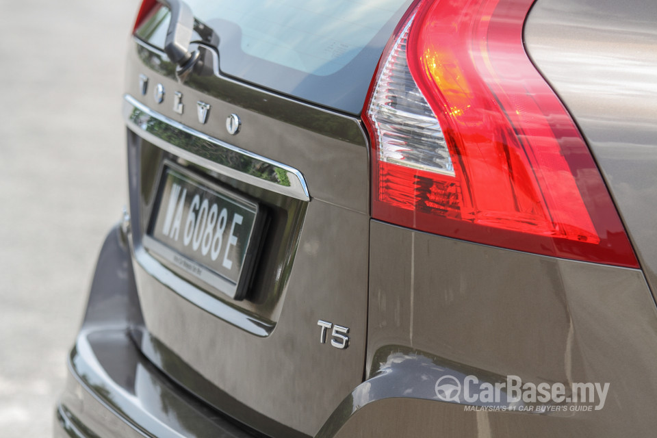 Volvo XC60 Mk1 Facelift (2014) Exterior