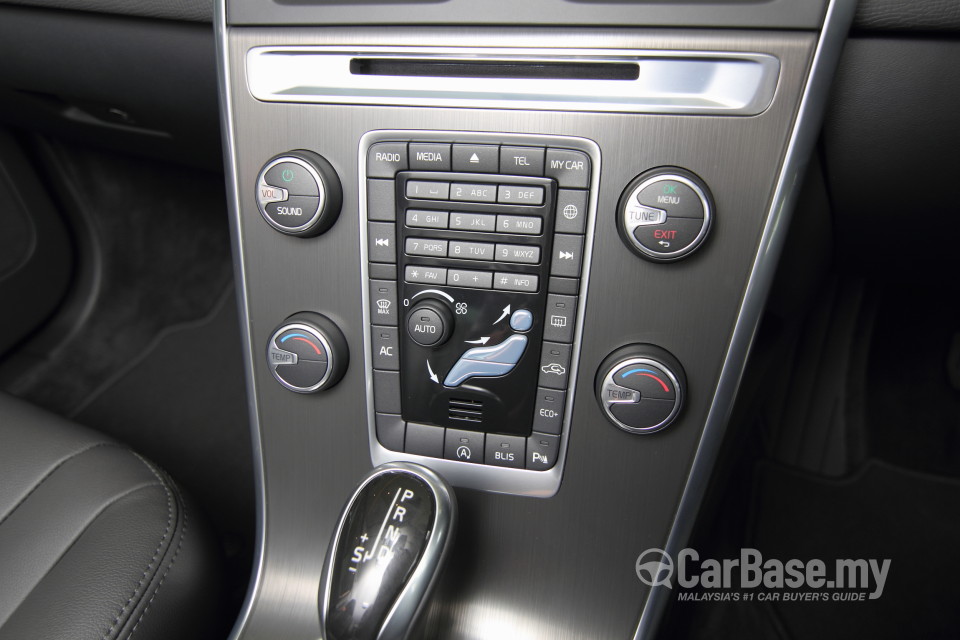 Volvo XC60 Mk1 Facelift (2014) Interior