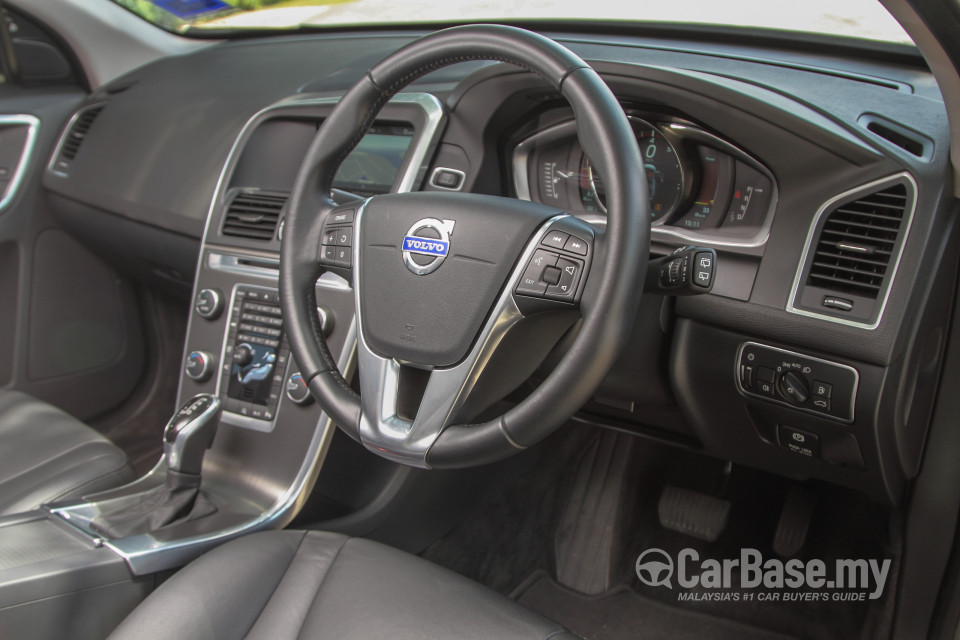 Volvo XC60 Mk1 Facelift (2014) Interior