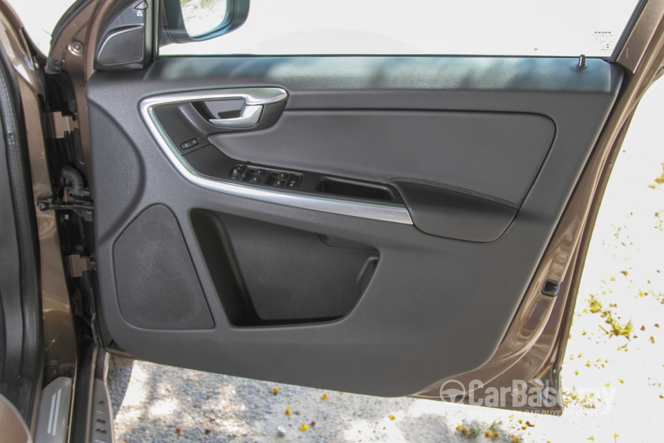Volvo XC60 Mk1 Facelift (2014) Interior