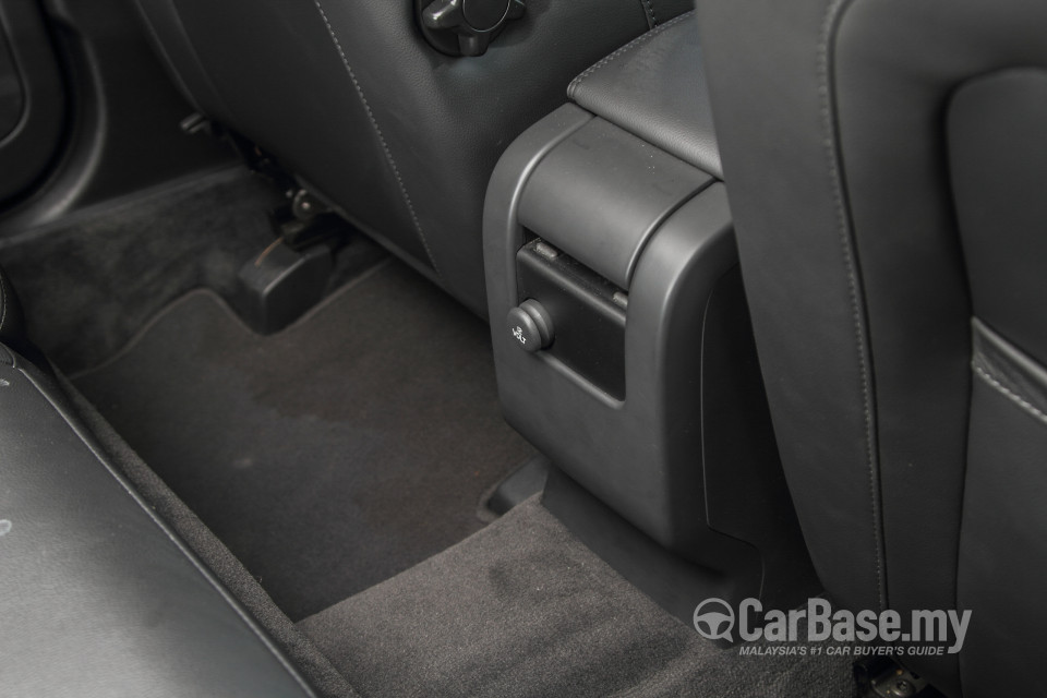 Volvo XC60 Mk1 Facelift (2014) Interior
