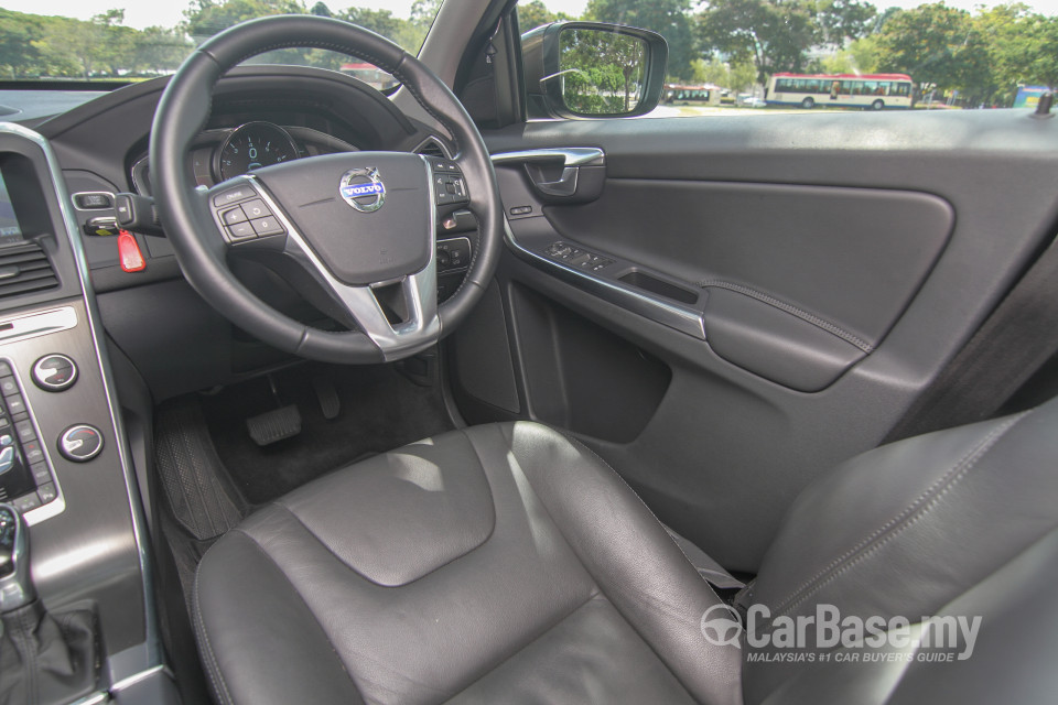 Volvo XC60 Mk1 Facelift (2014) Interior