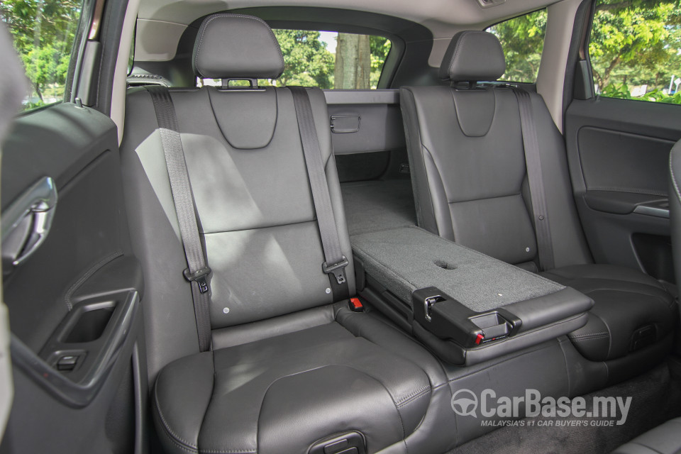 Volvo XC60 Mk1 Facelift (2014) Interior