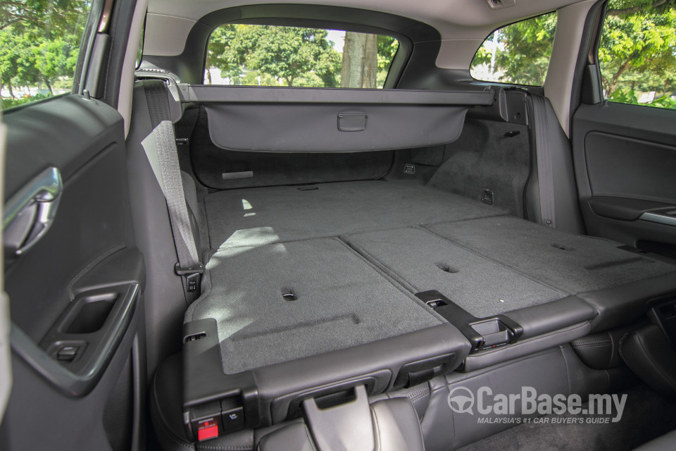 Volvo XC60 Mk1 Facelift (2014) Interior