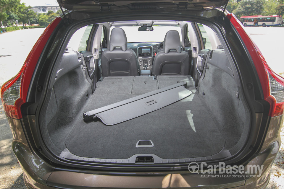Volvo XC60 Mk1 Facelift (2014) Interior