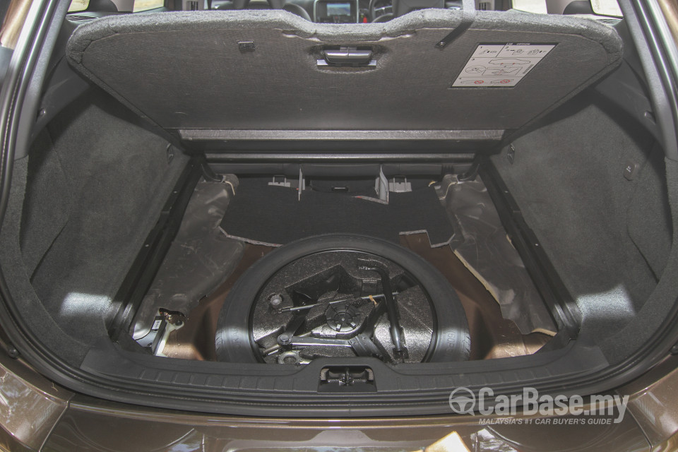 Volvo XC60 Mk1 Facelift (2014) Interior