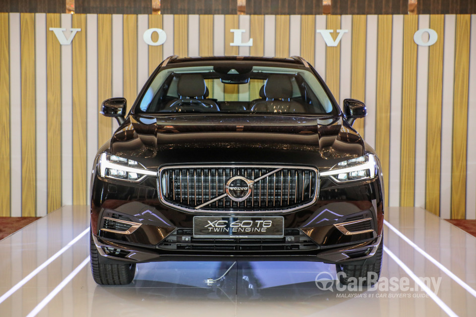 Volvo XC60 Mk2 (2018) Exterior