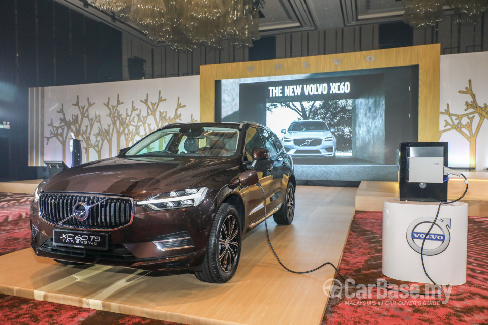 Volvo XC60 Mk2 (2018) Exterior