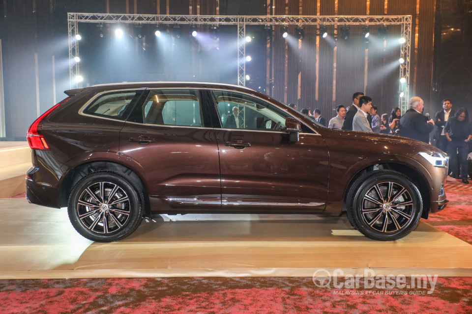 Volvo XC60 Mk2 (2018) Exterior