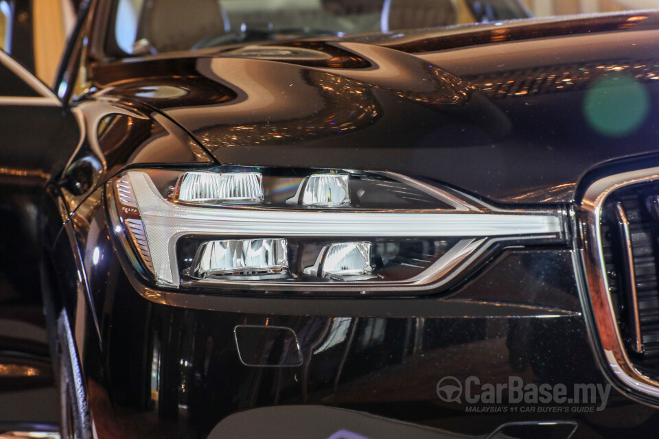 Subaru Outback BN (2015) Exterior