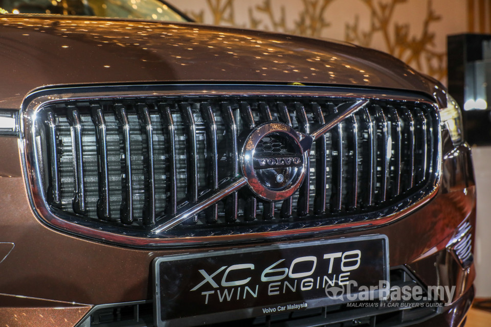 Volvo XC60 Mk2 (2018) Exterior