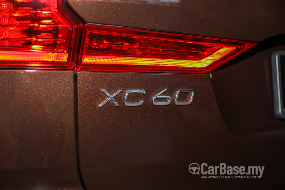 Volvo XC60 Mk2 (2018) Exterior