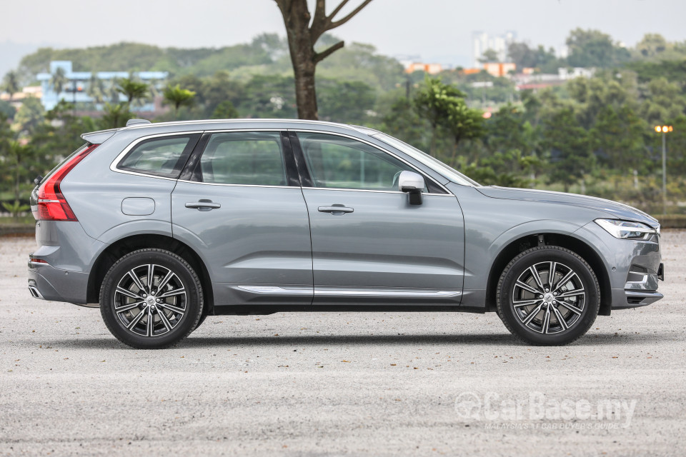 Volvo XC60 Mk2 (2018) Exterior