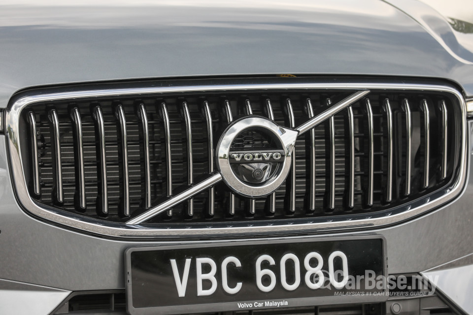 Volvo XC60 Mk2 (2018) Exterior