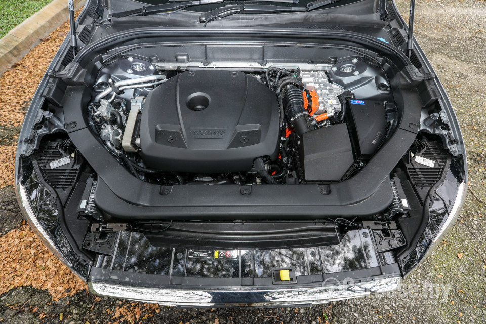 Volvo XC60 Mk2 (2018) Exterior
