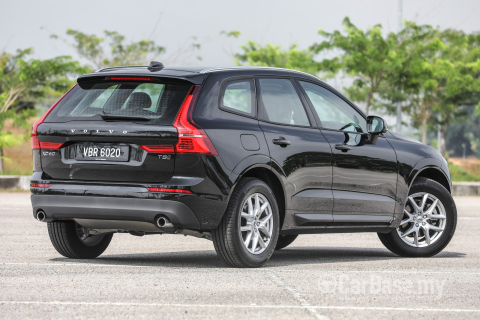 Volvo XC60 Mk2 (2018) Exterior