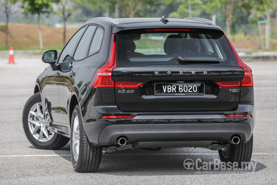 Volvo XC60 Mk2 (2018) Exterior